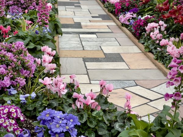 Garden Path Installation in Peoria